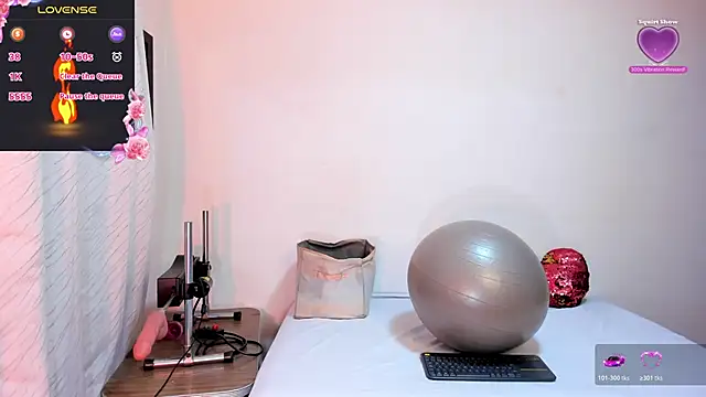 Snapshot of cleopatraa chatting on November 13, 2025, 10:13 pm cleopatraa online show from November 13, 2025, 10:13 pm