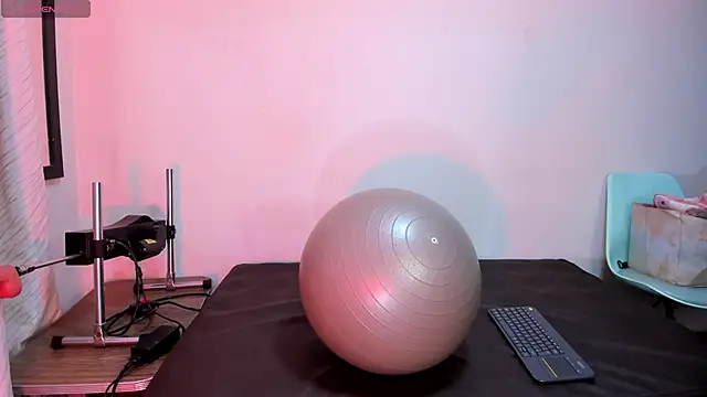 Snapshot of cleopatraa chatting on November 27, 2025, 11:05 pm cleopatraa online show from November 27, 2025, 11:05 pm