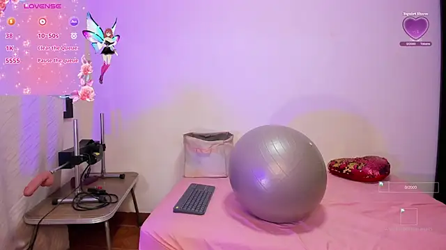 Snapshot of cleopatraa chatting on November 7, 2025, 3:49 pm cleopatraa online show from November 7, 2025, 3:49 pm