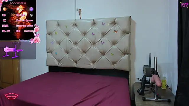 cleopatraa online show from April 16, 2026, 7:58 pm