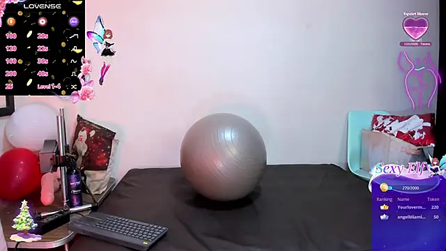 Snapshot of cleopatraa chatting on December 13, 2025, 8:04 pm cleopatraa online show from December 13, 2025, 8:04 pm