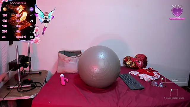 Snapshot of cleopatraa chatting on November 11, 2025, 10:47 pm cleopatraa online show from November 11, 2025, 10:47 pm