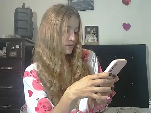 Snapshot of valerivegass chatting on October 15, 2025, 2:47 pm valerivegass online show from October 15, 2025, 2:47 pm