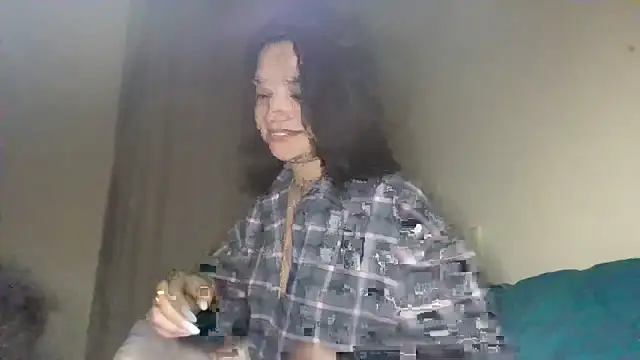 Linusya online show from December 3, 2025, 6:18 pm