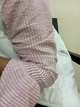 sweet jia23 online show from December 14, 2025, 5:35 am