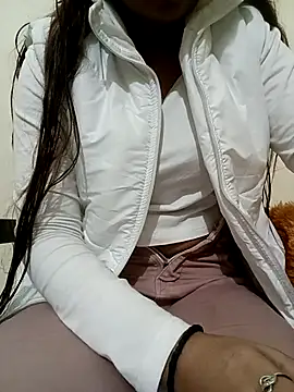 sweet jia23 online show from December 1, 2025, 5:08 am