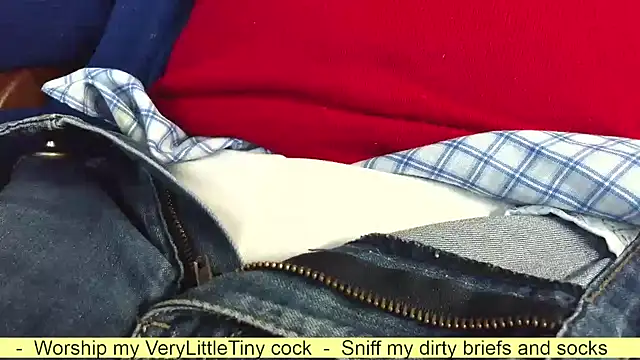 Snapshot of smoothandtiny chatting on October 16, 2025, 4:43 am smoothandtiny online show from October 16, 2025, 4:43 am