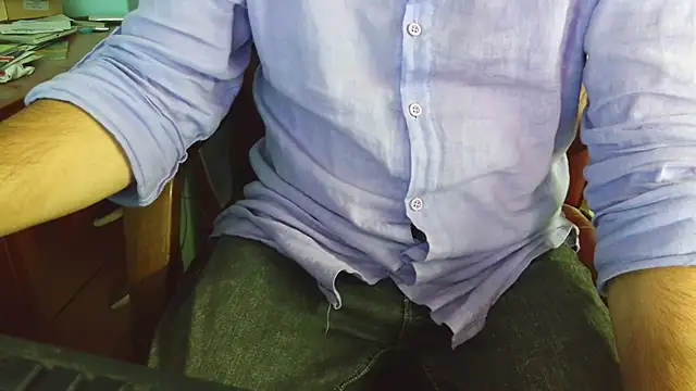 Snapshot of smoothandtiny chatting on September 28, 2025, 7:15 am smoothandtiny online show from September 28, 2025, 7:15 am