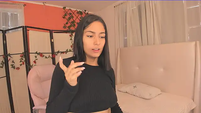 Snapshot of your_khloe chatting on March 14, 2025, 1:46 pm your khloe online show from March 14, 2025, 1:46 pm