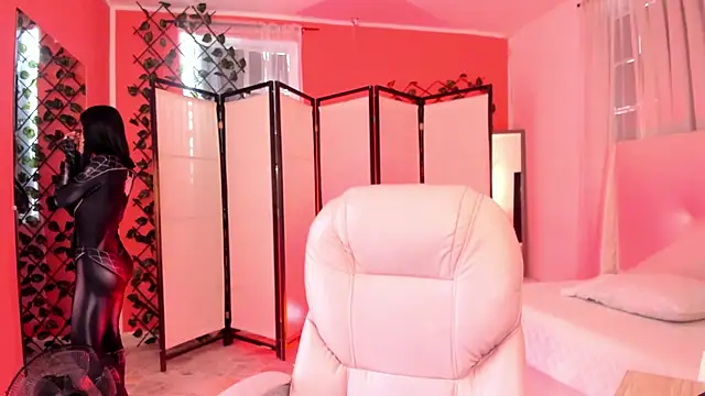 Snapshot of your_khloe chatting on September 11, 2025, 12:38 pm your khloe online show from September 11, 2025, 12:38 pm