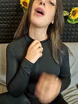 Stefania PT online show from October 15, 2025, 10:23 am