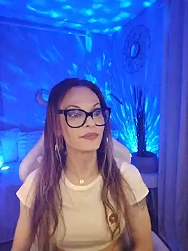 Snapshot of Luna_Kitanna chatting on June 21, 2026, 9:09 pm Luna Kitanna online show from June 21, 2026, 9:09 pm