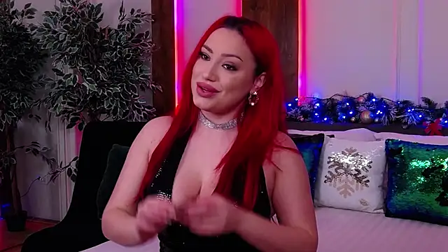 Snapshot of EmyHilton chatting on December 18, 2025, 6:29 am EmyHilton online show from December 18, 2025, 6:29 am