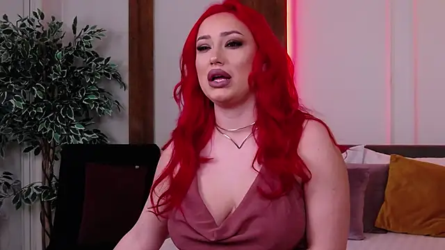 EmyHilton online show from February 3, 2026, 6:11 am