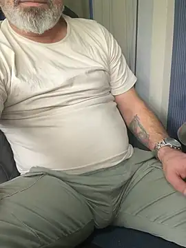 Snapshot of dzhakar chatting on February 19, 2026, 12:24 pm dzhakar online show from February 19, 2026, 12:24 pm