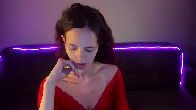 Snapshot of RubyAttwood chatting on May 12, 2026, 10:38 pm RubyAttwood online show from May 12, 2026, 10:38 pm