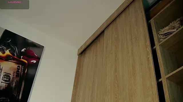 aidaadams online show from September 14, 2025, 10:59 am