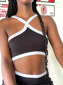 Snapshot of NicholScully chatting on November 25, 2025, 7:47 pm NicholScully online show from November 25, 2025, 7:47 pm