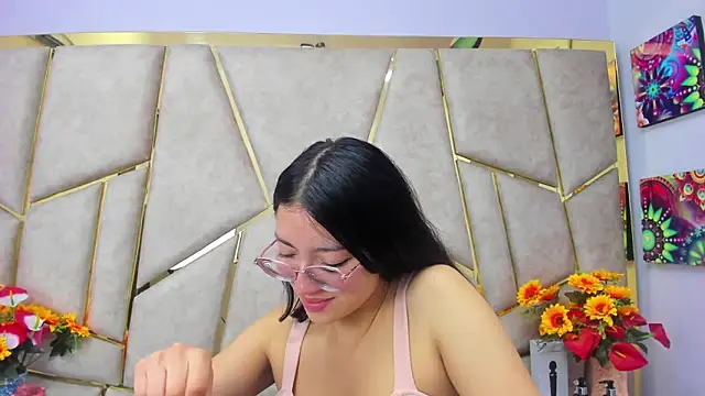 Snapshot of Kloe_Candy1 chatting on November 15, 2025, 4:38 am Kloe Candy1 online show from November 15, 2025, 4:38 am