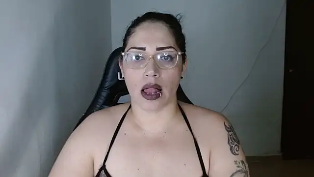 Snapshot of natashasmithe chatting on March 3, 2026, 1:23 am natashasmithe online show from March 3, 2026, 1:23 am