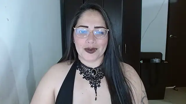 natashasmithe online show from November 2, 2025, 8:36 pm