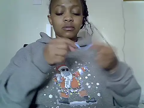 Snapshot of Brown_sexy chatting on November 13, 2025, 6:34 pm Brown sexy online show from November 13, 2025, 6:34 pm