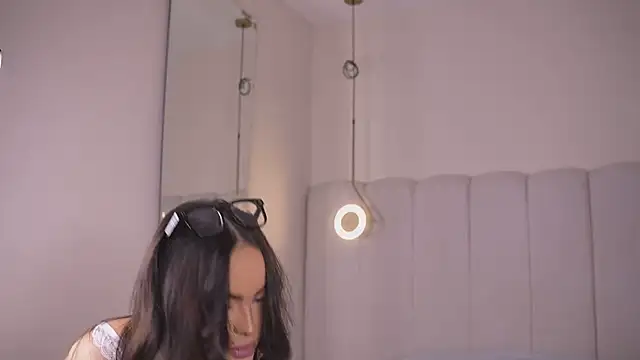 Snapshot of Abby-me chatting on November 27, 2025, 12:38 pm Abby-me online show from November 27, 2025, 12:38 pm