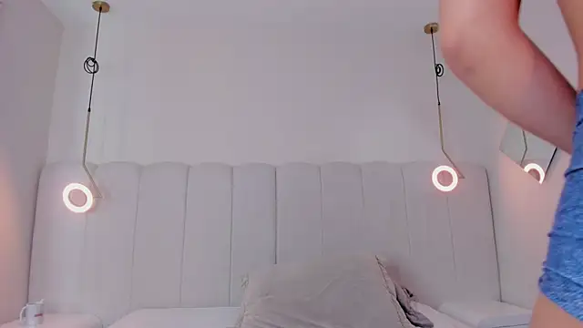 Snapshot of Abby-me chatting on November 30, 2025, 1:23 pm Abby-me online show from November 30, 2025, 1:23 pm