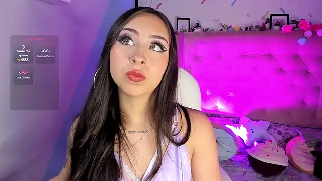  cloe martinez online show from February 28, 2025, 11:34 pm