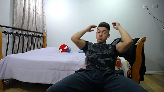 Iam yourbabyprincess XD online show from February 21, 2025, 7:01 am