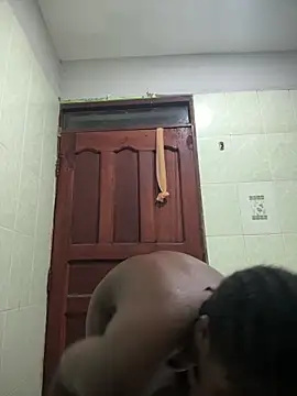 t-Booty risky  online show from December 30, 2024, 6:27 pm