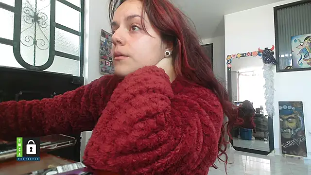 Scarletleon77 online show from October 23, 2025, 1:32 pm