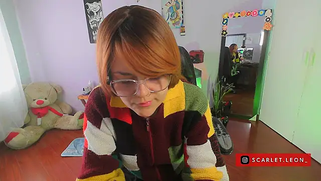 Scarletleon77 online show from February 13, 2025, 3:14 pm