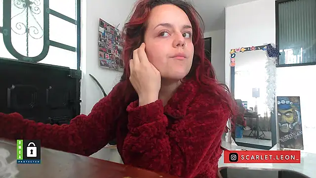 Scarletleon77 online show from October 9, 2025, 2:06 pm