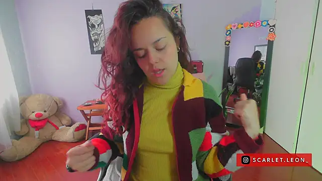 Scarletleon77 online show from March 5, 2025, 2:45 pm