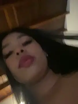 Snapshot of PUSHYLATE chatting on April 10, 2026, 9:22 pm PUSHYLATE online show from April 10, 2026, 9:22 pm