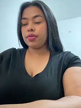 PUSHYLATE online show from November 28, 2025, 6:41 pm