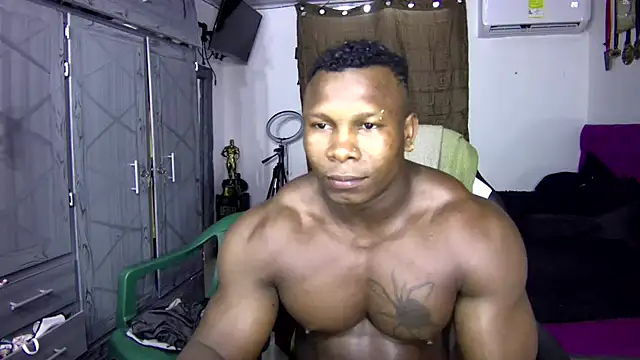 Snapshot of MedellinBlackx chatting on November 1, 2025, 9:52 pm MedellinBlackx online show from November 1, 2025, 9:52 pm