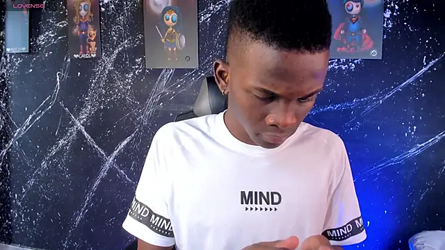 JacksonMuller  online show from April 15, 2026, 2:43 pm