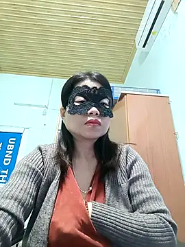 Anna Toy19 online show from December 18, 2025, 3:38 pm