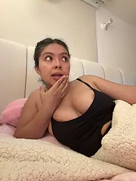 Nathcurly  online show from February 10, 2026, 8:19 pm