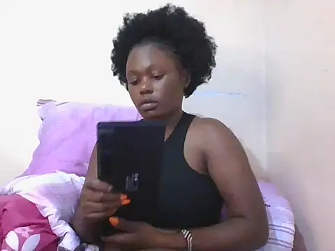 tanishacute online show from September 11, 2025, 7:47 pm