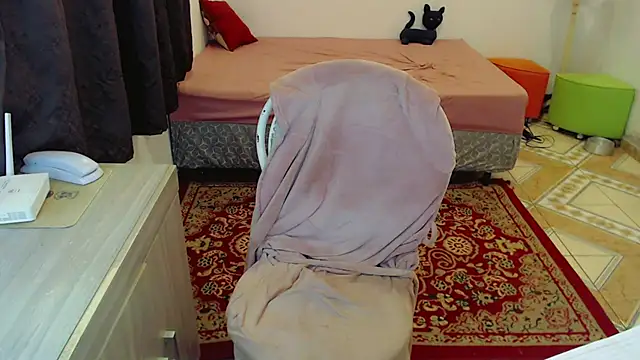Snapshot of Sophie_Fantasys chatting on May 9, 2026, 2:04 am Sophie Fantasys online show from May 9, 2026, 2:04 am
