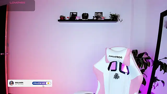 kali ka  online show from November 13, 2025, 6:01 pm