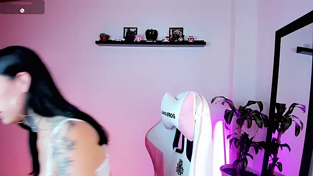 Snapshot of kali_ka_ chatting on December 19, 2025, 8:11 pm kali ka online show from December 19, 2025, 8:11 pm