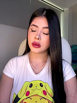 Snapshot of misslollipop04 chatting on October 29, 2025, 2:49 pm misslollipop04 online show from October 29, 2025, 2:49 pm