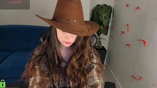 Snapshot of Anna_Way chatting on April 27, 2026, 1:03 am Anna Way online show from April 27, 2026, 1:03 am