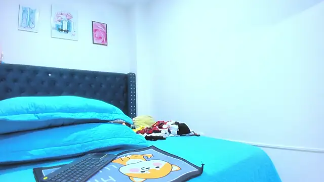 Snapshot of ClayrRosse chatting on September 22, 2025, 11:00 pm ClayrRosse online show from September 22, 2025, 11:00 pm