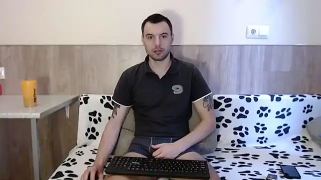 Snapshot of 28nick28 chatting on February 7, 2025, 8:33 am 28nick28 online show from February 7, 2025, 8:33 am