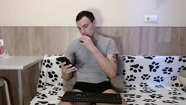 Snapshot of 28nick28 chatting on February 13, 2025, 1:37 pm 28nick28 online show from February 13, 2025, 1:37 pm